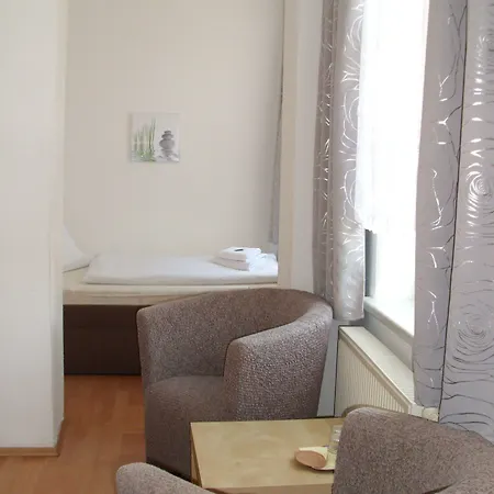 Am Renner 3* Dresden