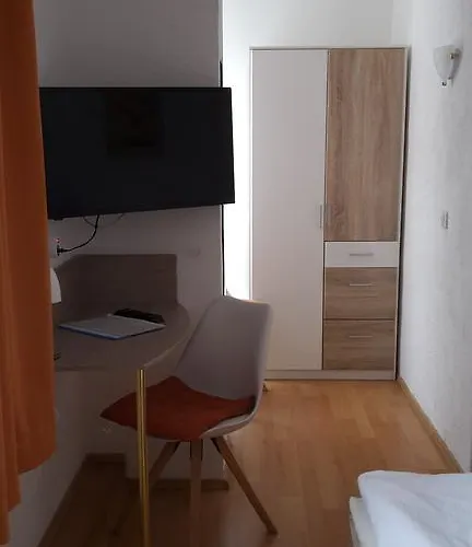 Am Renner 3* Dresden